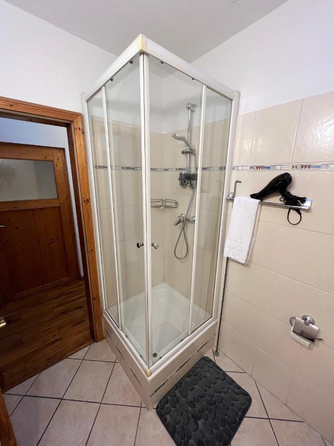 85Qm - Zentrale Lage - Parkplatz Διαμέρισμα Γκέτινγκεν Εξωτερικό φωτογραφία
